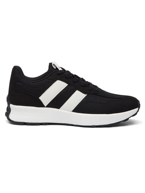 BRISK Black Men's Sneakers
